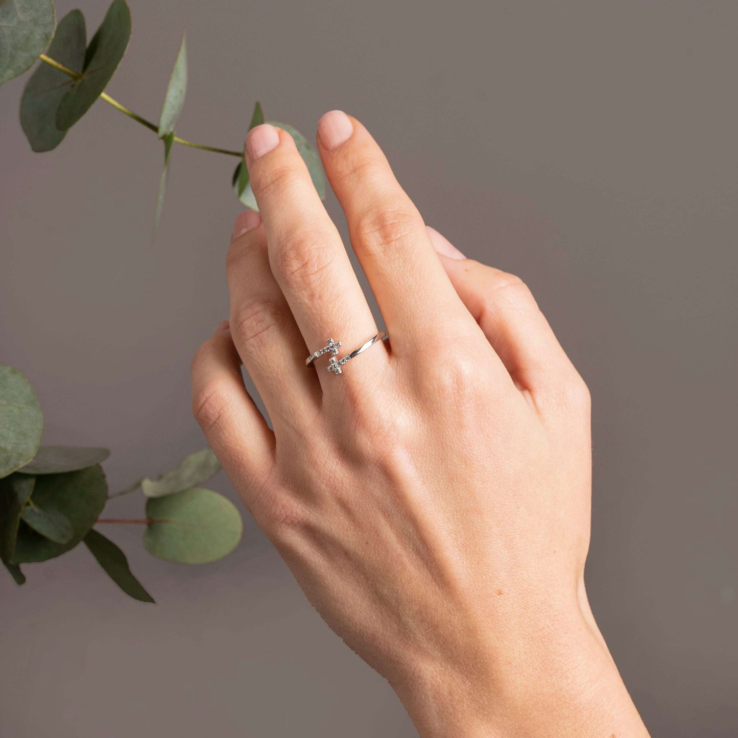 PAVÉ KREUZE RING - SILBER